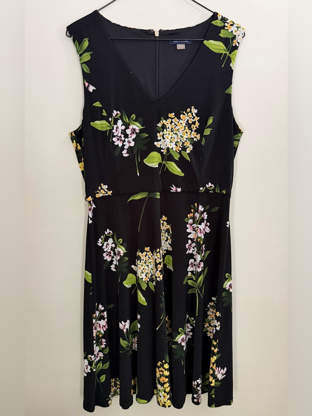 Sz 14 Tommy Hilfiger Black Green/White Floral V-Neck A-line Summer Dress Womens